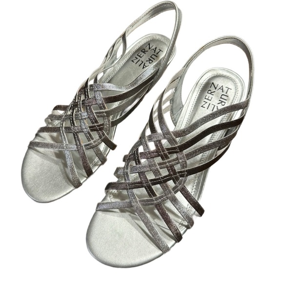 Women’s Naturalizer Silver Strappy 1 Inch Wedge Sandals - Size 8M - NWOT - Picture 5 of 7